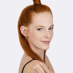 ⁦ميك اب فور ايفر كريم أساس الترا اتش دي ستيك درجة (R230) - 12.5 جم⁩ - الصورة ⁦4⁩