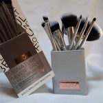 ⁦داروج سيجنتشر فضي رمادي ماكياج فرش طقم 12 قطعة - DG002S⁩ - الصورة ⁦4⁩