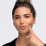 ميك اب فور ايفر كريم أساس Y385