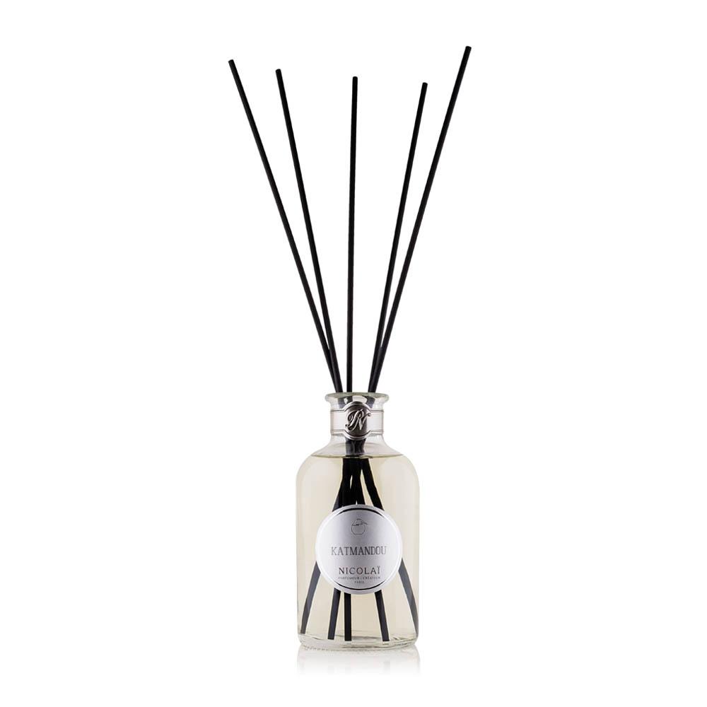 1d090387-9583-4232-9b12-929bf716bdca-1000x1000-ty4cy7L3EHh4gOxvgC9jB0aSc9iL2kFul3LKsV38.jpg نيكولاي فواحة أعواد كاتماندو - 500 مل - الصورة 1