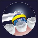 اورال بي فرشاة كهربائية فيتالتي وايت