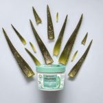 ⁦غارنييه الترا دوكس غذاء الشعر المنعم 3 في 1 بالصبار- 390 مل⁩ - الصورة ⁦2⁩