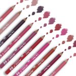 قلم تحديد الشفاه