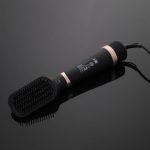 ⁦ريبون فرشاة تصفيف الشعر 2*1 بالأيونات موديل RE-8888⁩ - الصورة ⁦3⁩