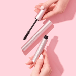 تو فيسد ماسكارا بيتر ذان سيكس