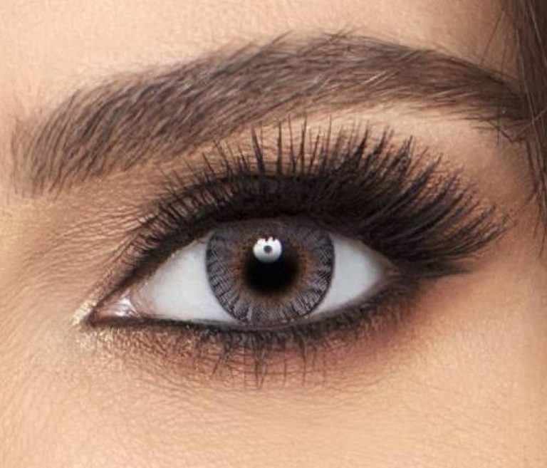 عدسات لاصقة يومية رمادي طبيعي