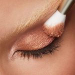 ⁦كيكو ميلانو فرشاة العيون برأسين لتطبيق ظلال العيون والآيلاينر⁩ - الصورة ⁦5⁩