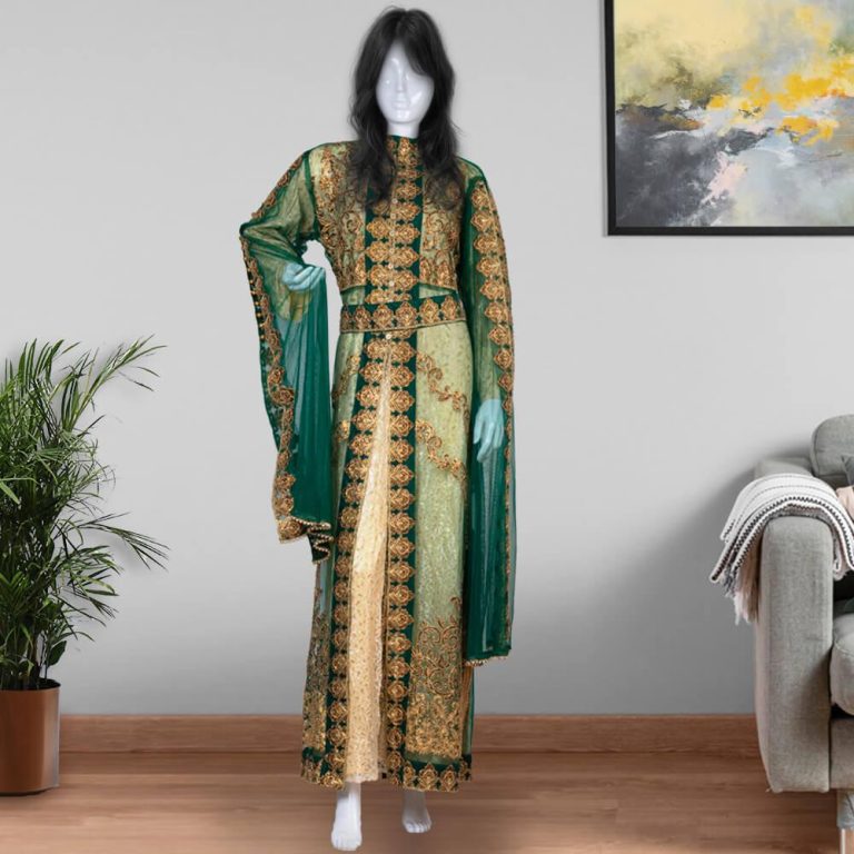 دراعة مطرزة