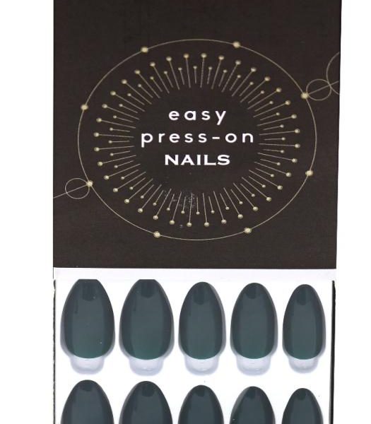 أظافر صناعية لاصقة جاهزة