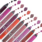 أحمر شفاه لامع