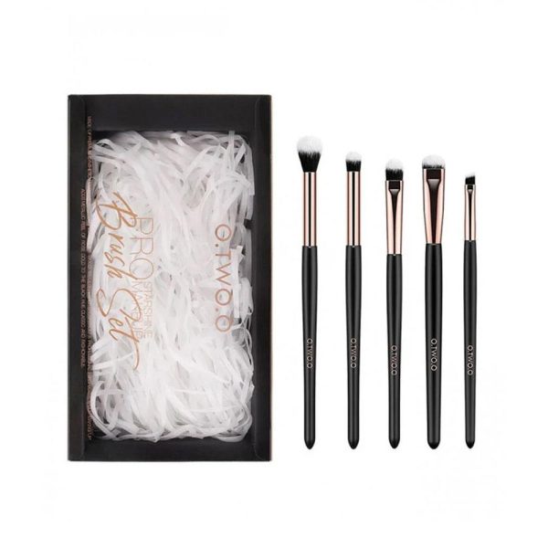 او تو او طقم فرش مكياج للعيون ستار شاين 5 فرش