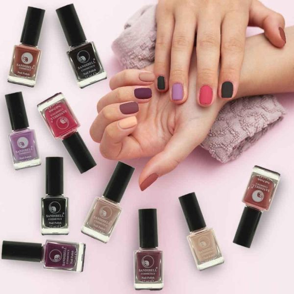 ألوان أظافر ناعمة