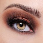 عدسات عيون كاراميل