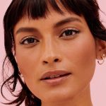 ⁦بنفت هولا ديزرت ريتريت برونزر و أحمر خدود⁩ - الصورة ⁦5⁩