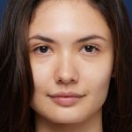 ⁦ايستي لودر كريم أساس مزدوج الثبات SPF 10 درجة (1W2 SAND) - 30 مل⁩ - الصورة ⁦4⁩