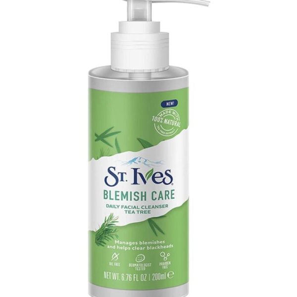 غسول العناية بالوجه بشجرة الشاي