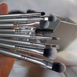 ⁦داروج سيجنتشر فضي رمادي ماكياج فرش طقم 12 قطعة - DG002S⁩ - الصورة ⁦5⁩