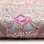 ⁦قماش مخور حرير اندونيسي مطرز بالكريستال مع طرحة - بنفسجي⁩ - الصورة ⁦3⁩